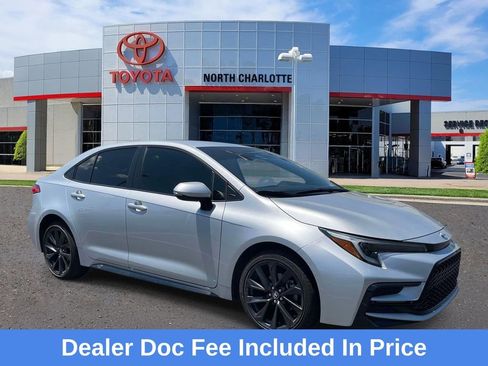 Used 2024 Toyota Corolla SE FWD image 1
