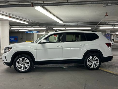 Used 2023 Volkswagen Atlas SE AWD/4WD image 32