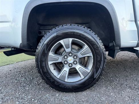Used 2015 Chevrolet Colorado Z71 w/ LPO, Gearon Divider Package AWD/4WD image 11