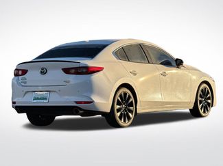 Used 2022 MAZDA MAZDA3 s video 3