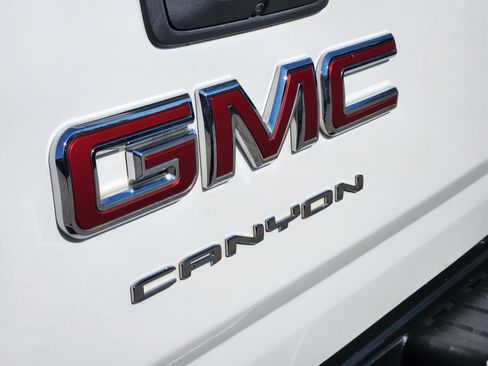 Used 2021 GMC Canyon Elevation image 10