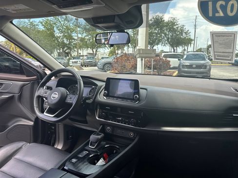 Used 2021 Nissan Rogue SV w/ Premium Package FWD image 43
