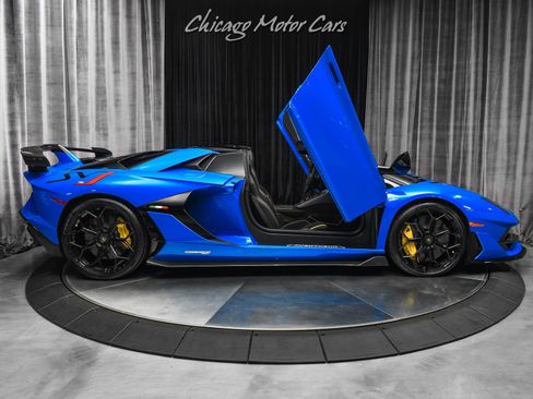 Used 2021 Lamborghini Aventador SVJ AWD/4WD image 56