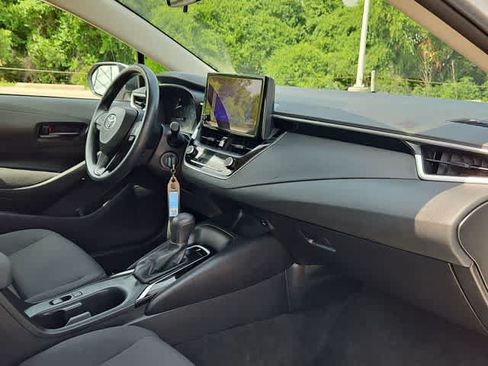 Used 2024 Toyota Corolla LE FWD image 19