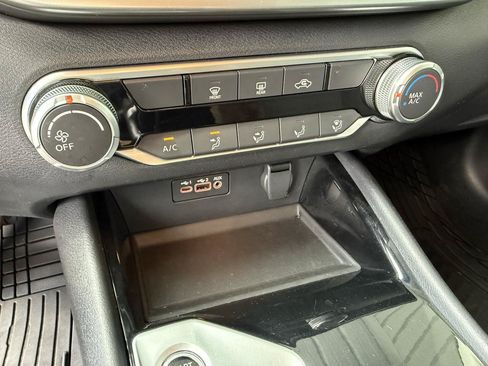 Used 2021 Nissan Altima 2.5 SV FWD image 18