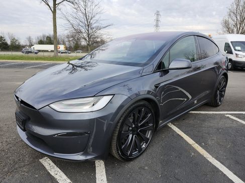Used 2023 Tesla Model X AWD/4WD image 15
