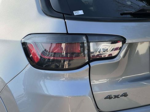 Used 2024 Jeep Compass Limited w/ High Altitude Package AWD/4WD image 9