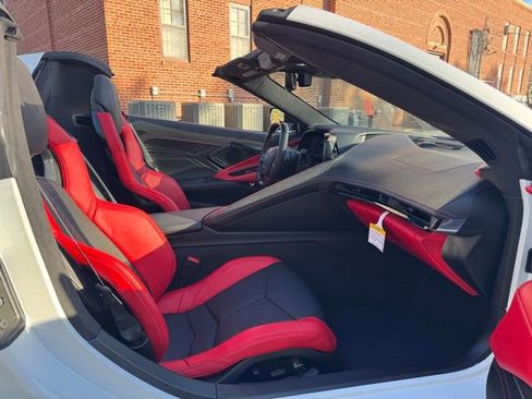 Used 2025 Chevrolet Corvette Z06 image 40