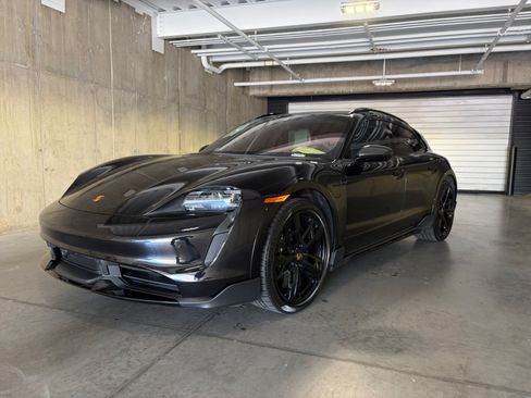 Certified 2023 Porsche Taycan Cross Turismo AWD/4WD image 1