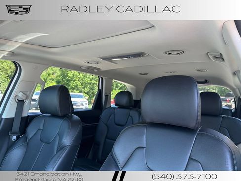 Used 2023 Kia Telluride EX w/ EX Captain's Chair Package AWD/4WD image 2