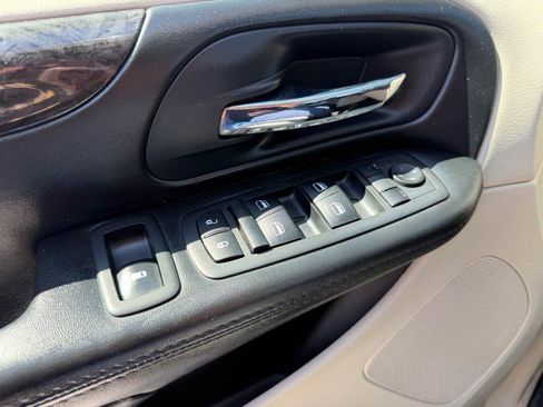 Used 2014 Dodge Grand Caravan SE w/ Quick Order Package 29E SE FWD image 35