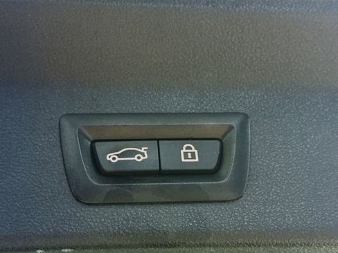 Used 2018 BMW X3 xDrive30i image 32