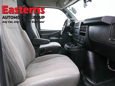 Used 2020 Chevrolet Express 2500 Work Van w/ Driver Convenience Package image 21