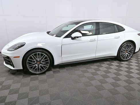 New 2026 Porsche Panamera image 2
