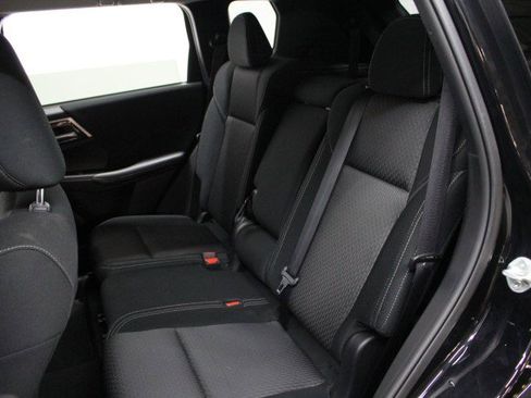 Used 2024 Mitsubishi Outlander ES image 32