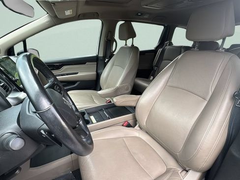 Used 2018 Honda Odyssey Elite image 9