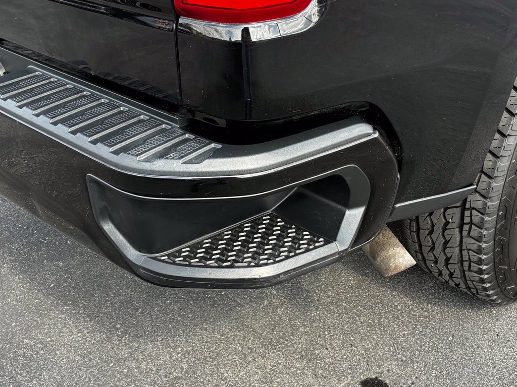 Used 2019 Chevrolet Silverado 1500 RST w/ All-Star Edition AWD/4WD image 36