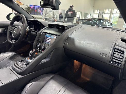 Used 2014 Jaguar F-TYPE S image 51