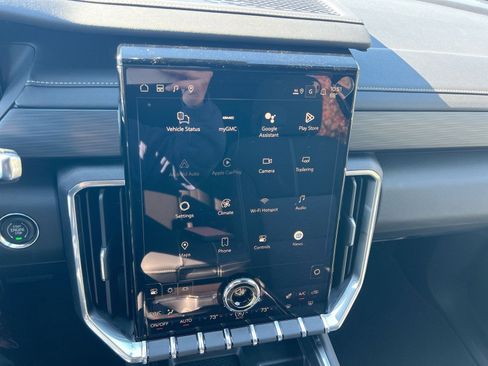 New 2026 GMC Acadia Elevation image 17