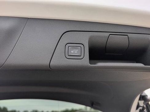 New 2025 Buick Envision Sport Touring image 5