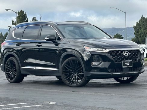 Used 2019 Hyundai Santa Fe FWD image 2