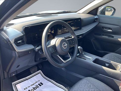 Certified 2025 Nissan Kicks SV FWD image 15