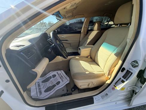 Used 2017 Toyota Camry LE image 43