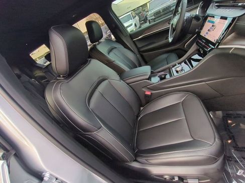 New 2026 Jeep Grand Cherokee L Limited w/ Luxury Tech Group II AWD/4WD image 40