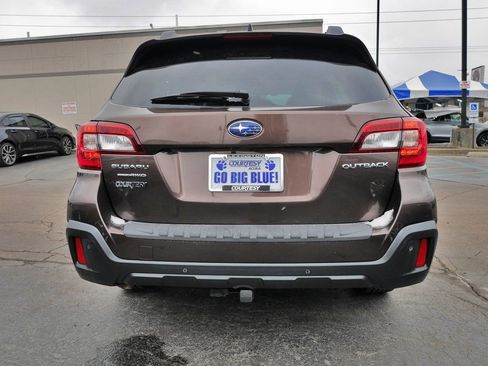 Used 2019 Subaru Outback 2.5i Limited w/ Popular Package #2 image 6
