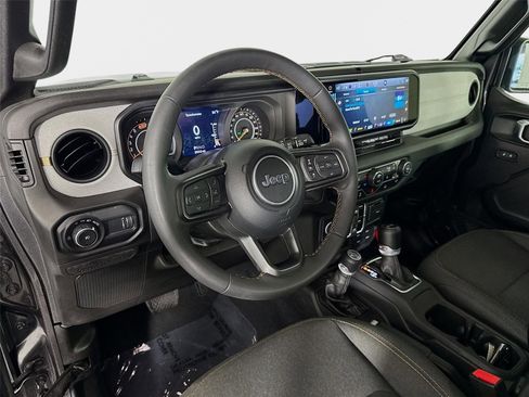 Used 2024 Jeep Wrangler Unlimited Sport AWD/4WD image 9