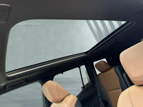 Certified 2025 Lexus GX 550 AWD/4WD image 22