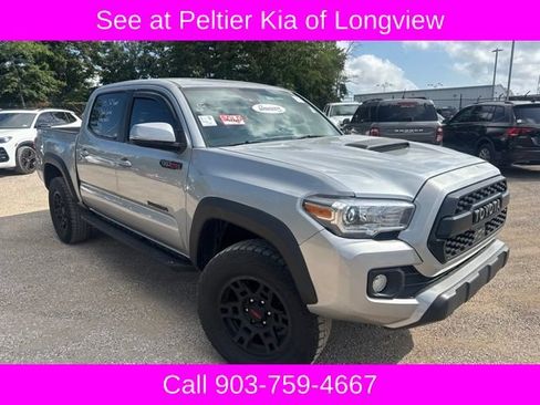 Used 2019 Toyota Tacoma TRD Off-Road AWD/4WD image 1