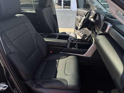 Used 2024 Toyota Tundra Limited image 30