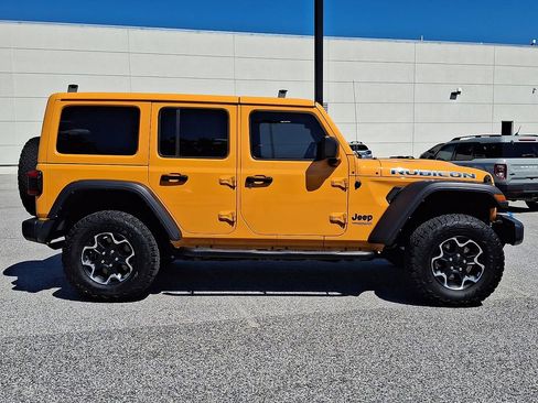 Used 2021 Jeep Wrangler Unlimited Rubicon 4xe w/ Dual Top Group AWD/4WD image 10