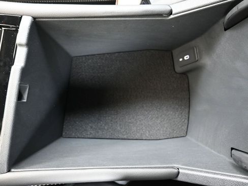 New 2026 Volkswagen Atlas SE image 38