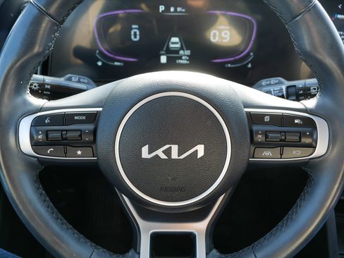 Used 2023 Kia Sportage EX image 25