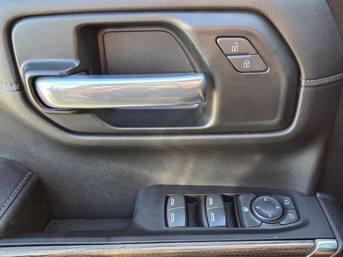 Used 2022 Chevrolet Silverado 1500 LT AWD/4WD image 22