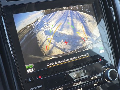 Used 2022 Subaru Ascent Premium w/ Convenience Package image 12