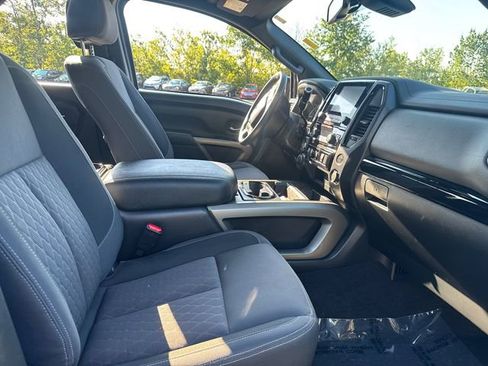 Used 2024 Nissan Titan SV w/ SV Bronze Edition Package image 14