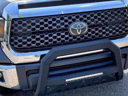 Used 2018 Toyota Tundra SR5 AWD/4WD image 29