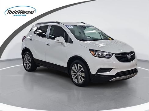 Used 2019 Buick Encore Preferred FWD image 1