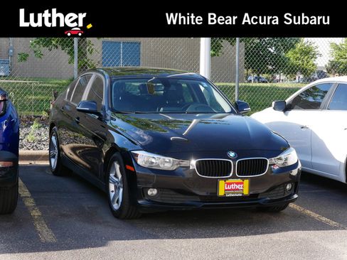 Used 2014 BMW 320i xDrive Sedan AWD/4WD image 1
