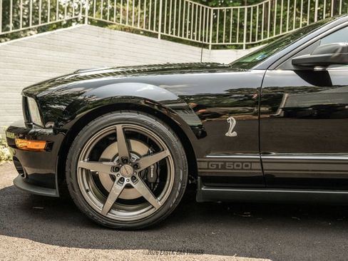 Used 2009 Ford Mustang Shelby GT500 RWD image 4