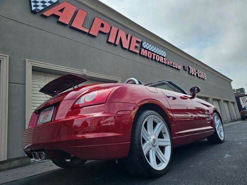 Used 2005 Chrysler Crossfire Limited image 4