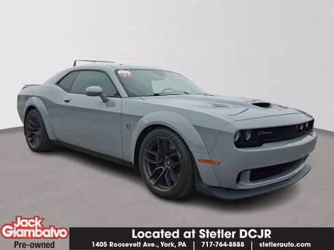 Used 2021 Dodge Challenger R/T Scat Pack image 1