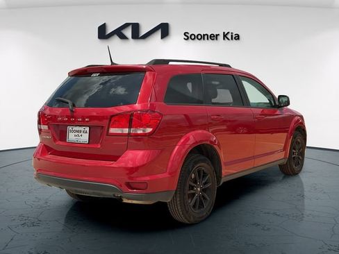 Used 2019 Dodge Journey SE w/ Connectivity Group FWD image 6