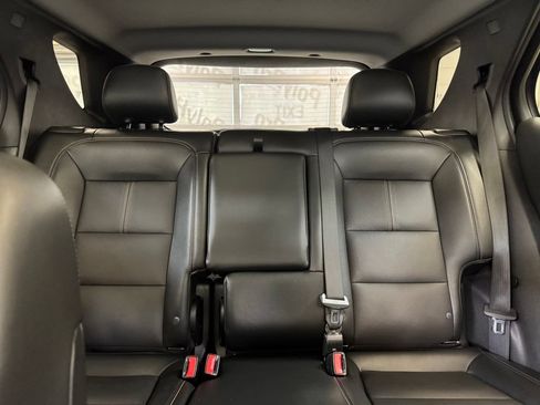 Used 2023 Chevrolet Equinox Premier AWD/4WD image 17