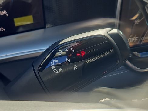 New 2026 Volkswagen Tiguan SE image 15