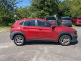 Used 2022 Hyundai Kona SE image 2