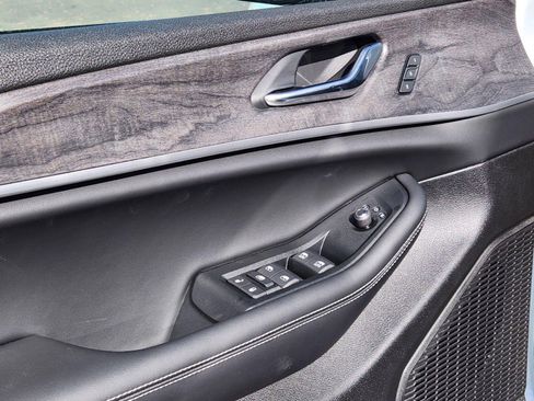 New 2025 Jeep Grand Cherokee L Limited w/ Trailer Tow Package image 12